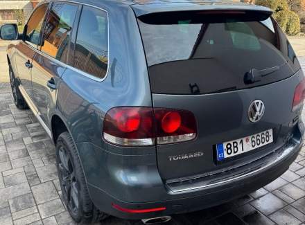 Volkswagen - Touareg