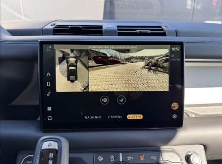 Land Rover - Defender