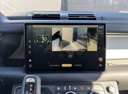 Land Rover - Defender