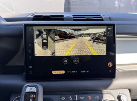 Land Rover - Defender