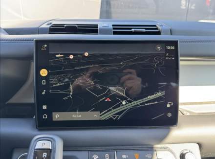 Land Rover - Defender