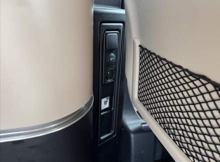 Mercedes-Benz - V-class