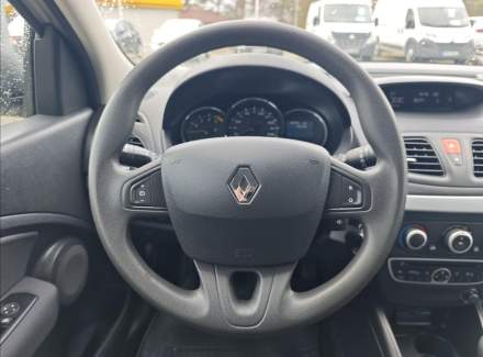 Renault - Fluence