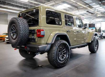 Jeep - Wrangler