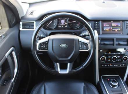 Land Rover - Discovery Sport