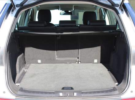 Land Rover - Discovery Sport