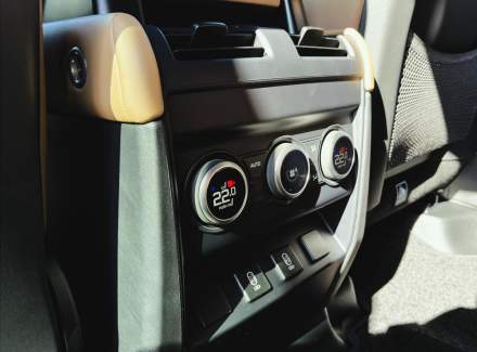 Land Rover - Defender