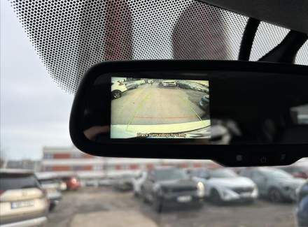 Mitsubishi - Outlander