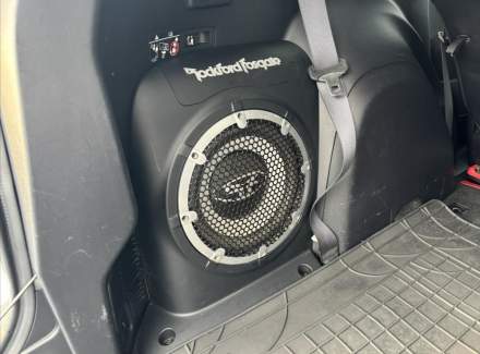 Mitsubishi - Outlander