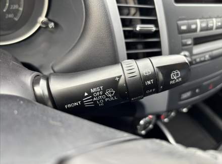 Mitsubishi - Outlander