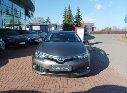 Toyota - Auris