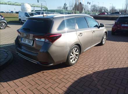 Toyota - Auris