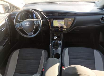 Toyota - Auris