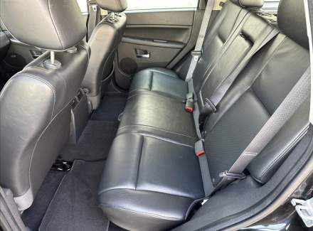 Jeep - Grand Cherokee