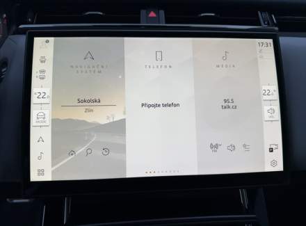 Land Rover - Range Rover Velar