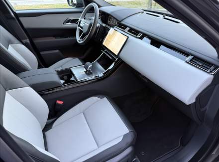 Land Rover - Range Rover Velar