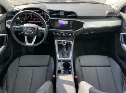 Audi - Q3