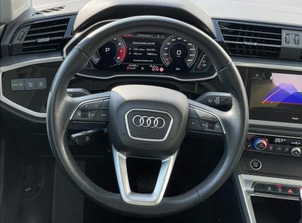 Audi - Q3