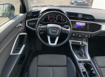 Audi - Q3