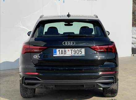 Audi - Q3