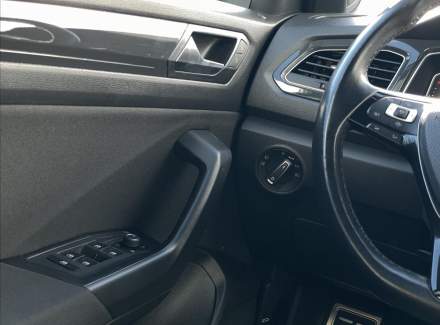 Volkswagen - T-Roc