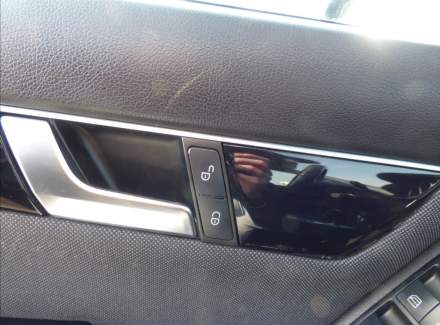 Mercedes-Benz - C-class