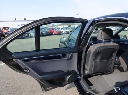 Mercedes-Benz - C-class