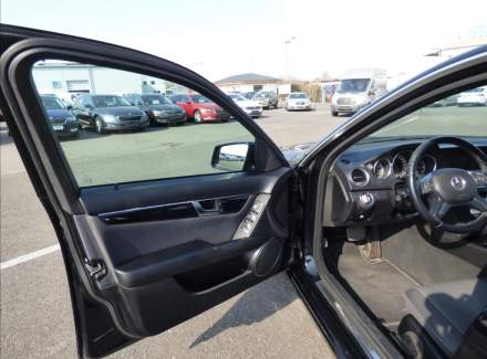 Mercedes-Benz - C-class