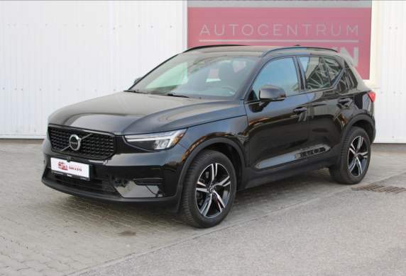 Volvo - XC40