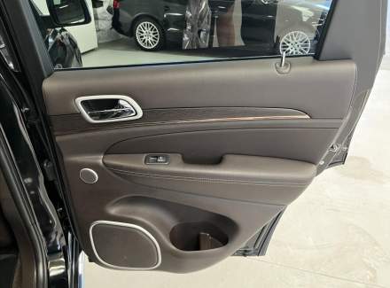 Jeep - Grand Cherokee