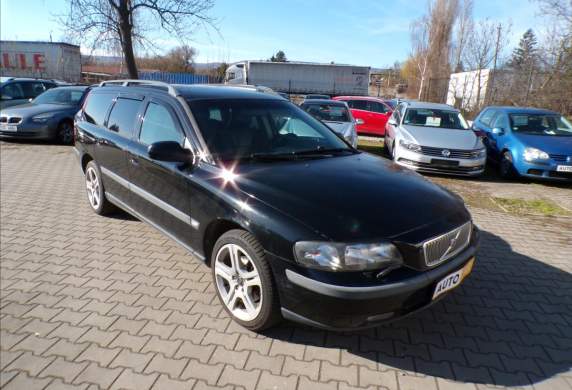 Volvo - V70