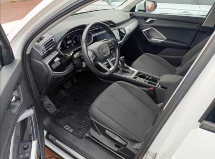Audi - Q3