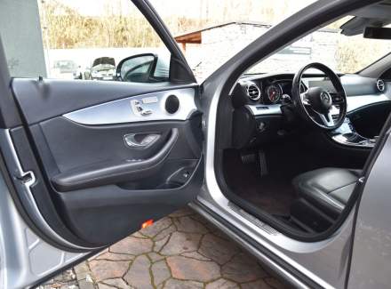 Mercedes-Benz - E-class