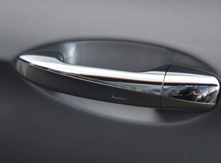 Mercedes-Benz - E-class