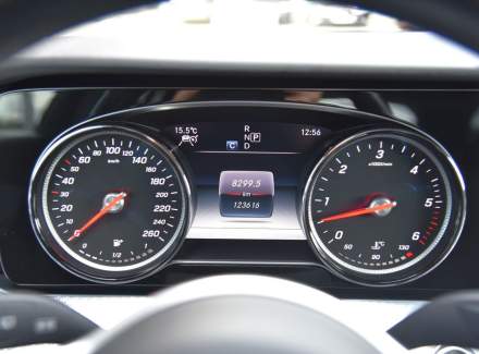 Mercedes-Benz - E-class