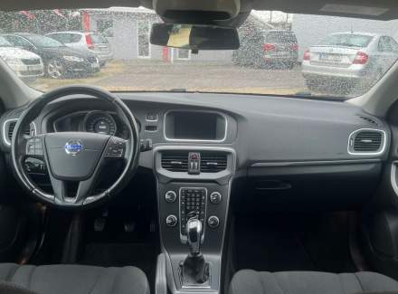 Volvo - V40