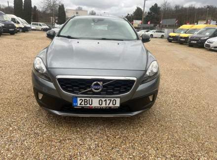Volvo - V40