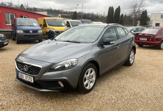 Volvo - V40
