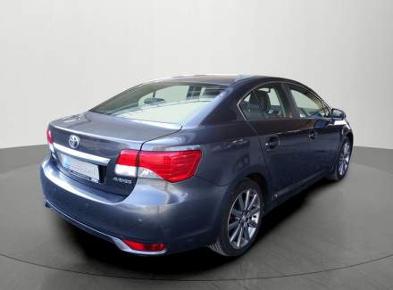 Toyota - Avensis