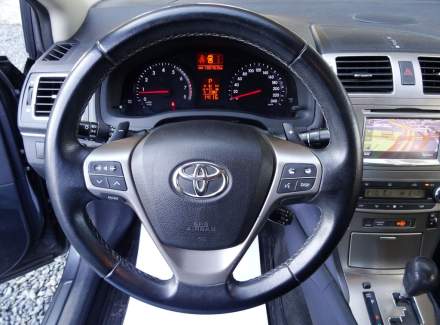 Toyota - Avensis
