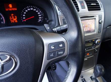Toyota - Avensis