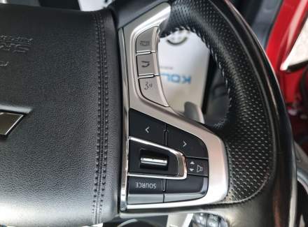 Mitsubishi - Outlander