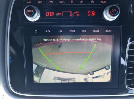 Mitsubishi - Outlander