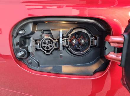 Mitsubishi - Outlander