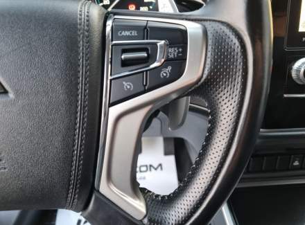 Mitsubishi - Outlander