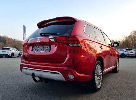 Mitsubishi - Outlander