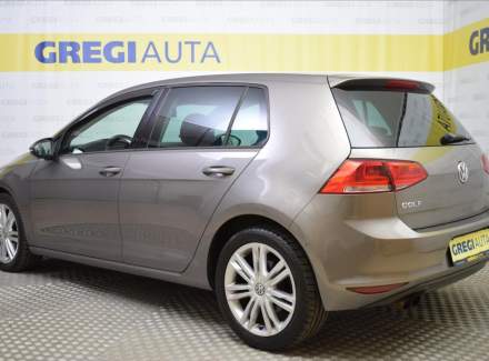 Volkswagen - Golf