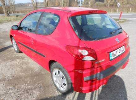 Peugeot - 206
