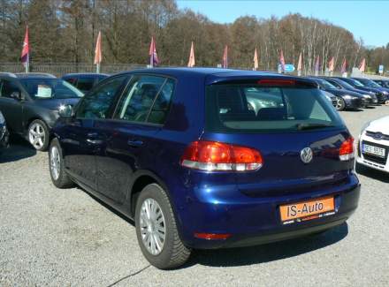 Volkswagen - Golf