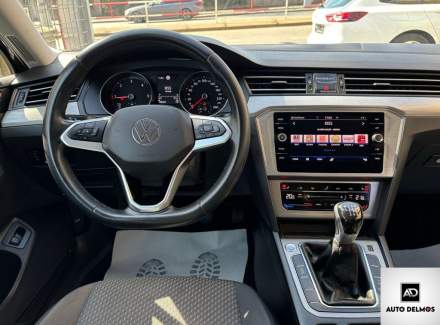Volkswagen - Passat